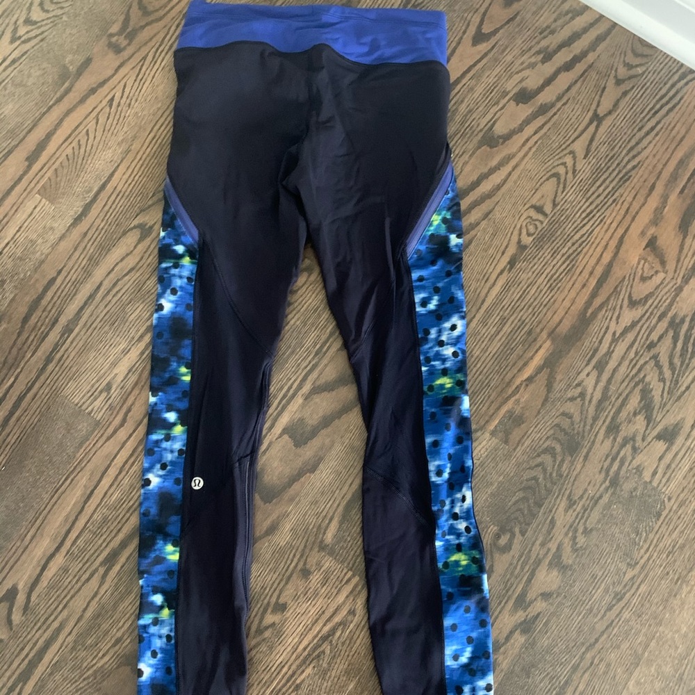 Lululemon Rain-on Train-on Tight Sz 4 - Picture 13 of 13